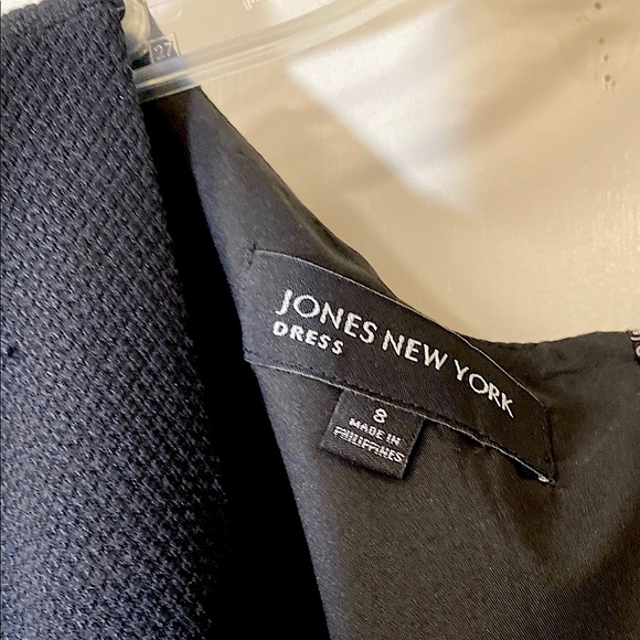 Dress - Picture 4 of 8